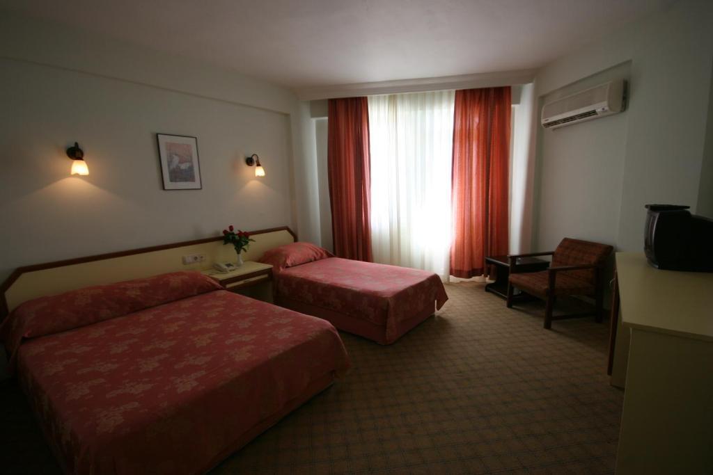 Kleopatra Beach Hotel 阿拉尼亚 客房 照片