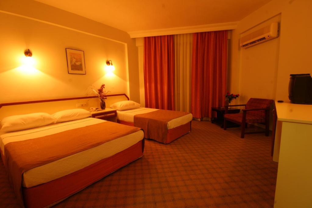 Kleopatra Beach Hotel 阿拉尼亚 客房 照片