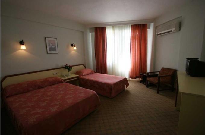 Kleopatra Beach Hotel 阿拉尼亚 客房 照片