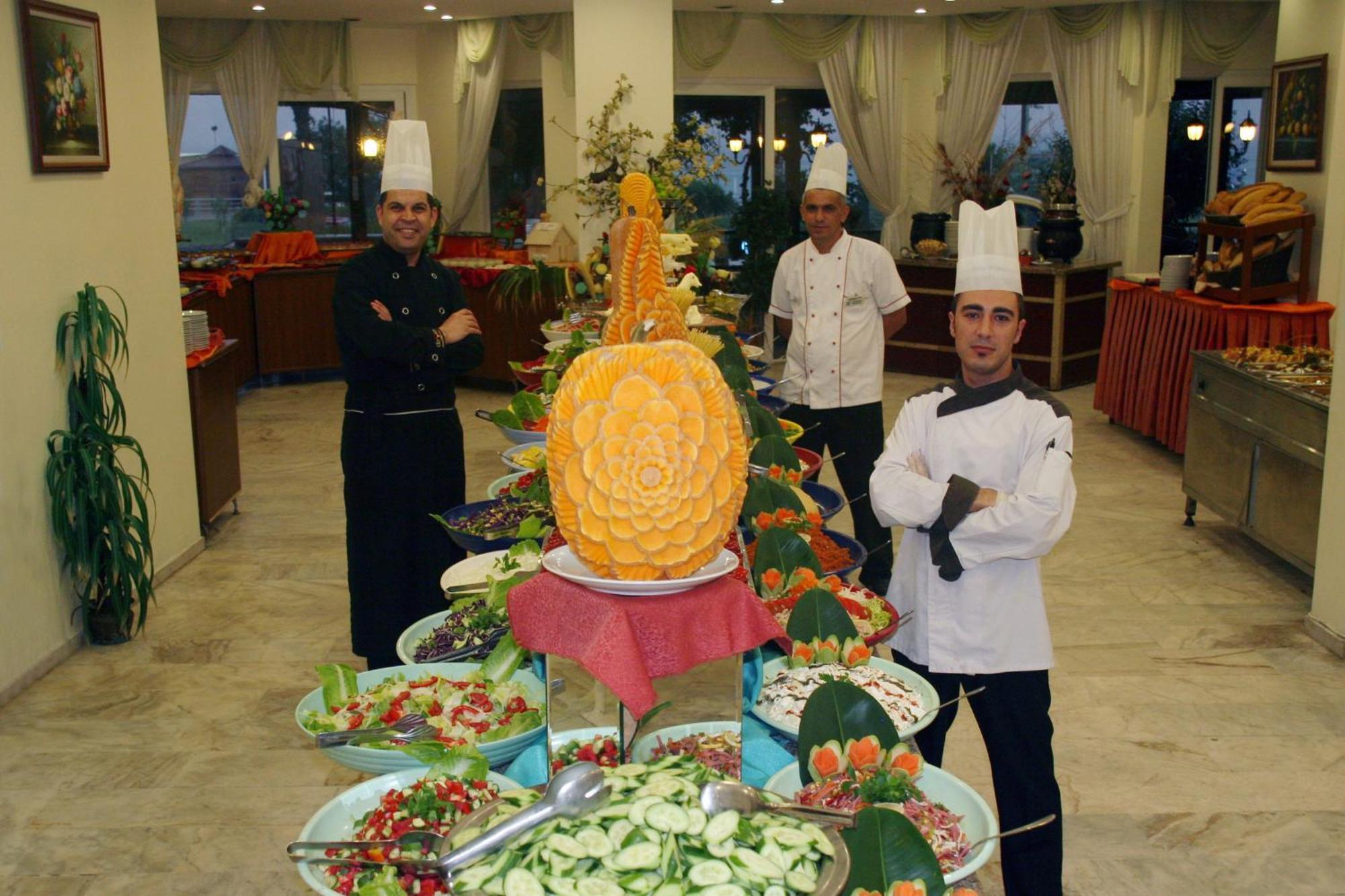 Kleopatra Beach Hotel 阿拉尼亚 外观 照片