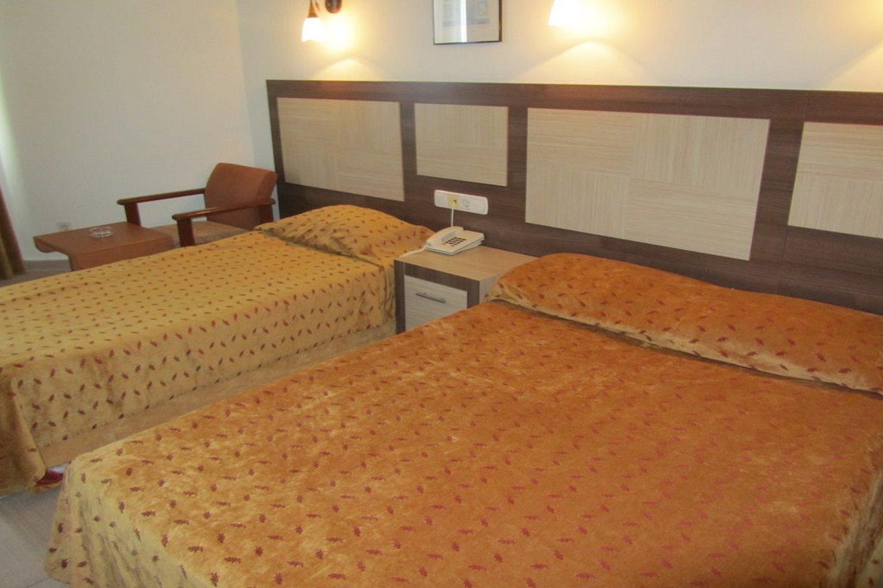 Kleopatra Beach Hotel 阿拉尼亚 外观 照片