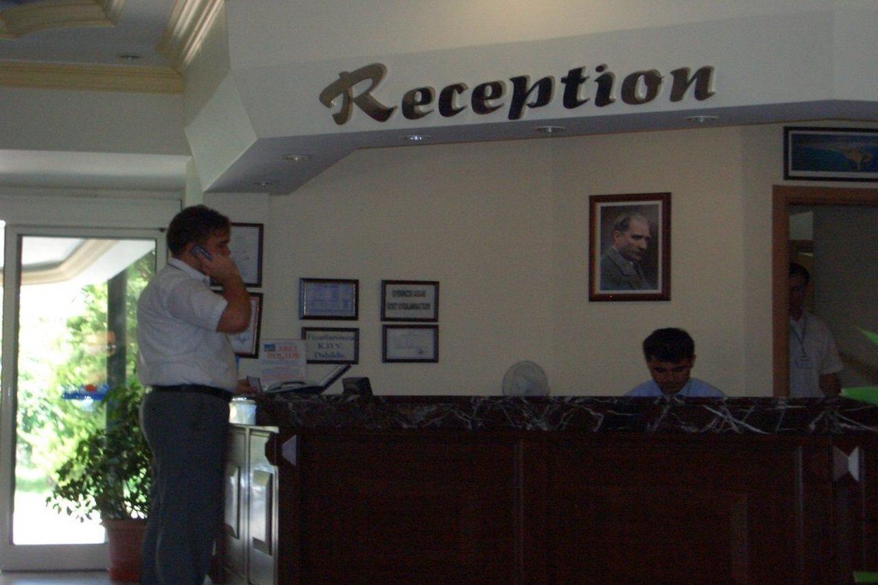 Kleopatra Beach Hotel 阿拉尼亚 外观 照片