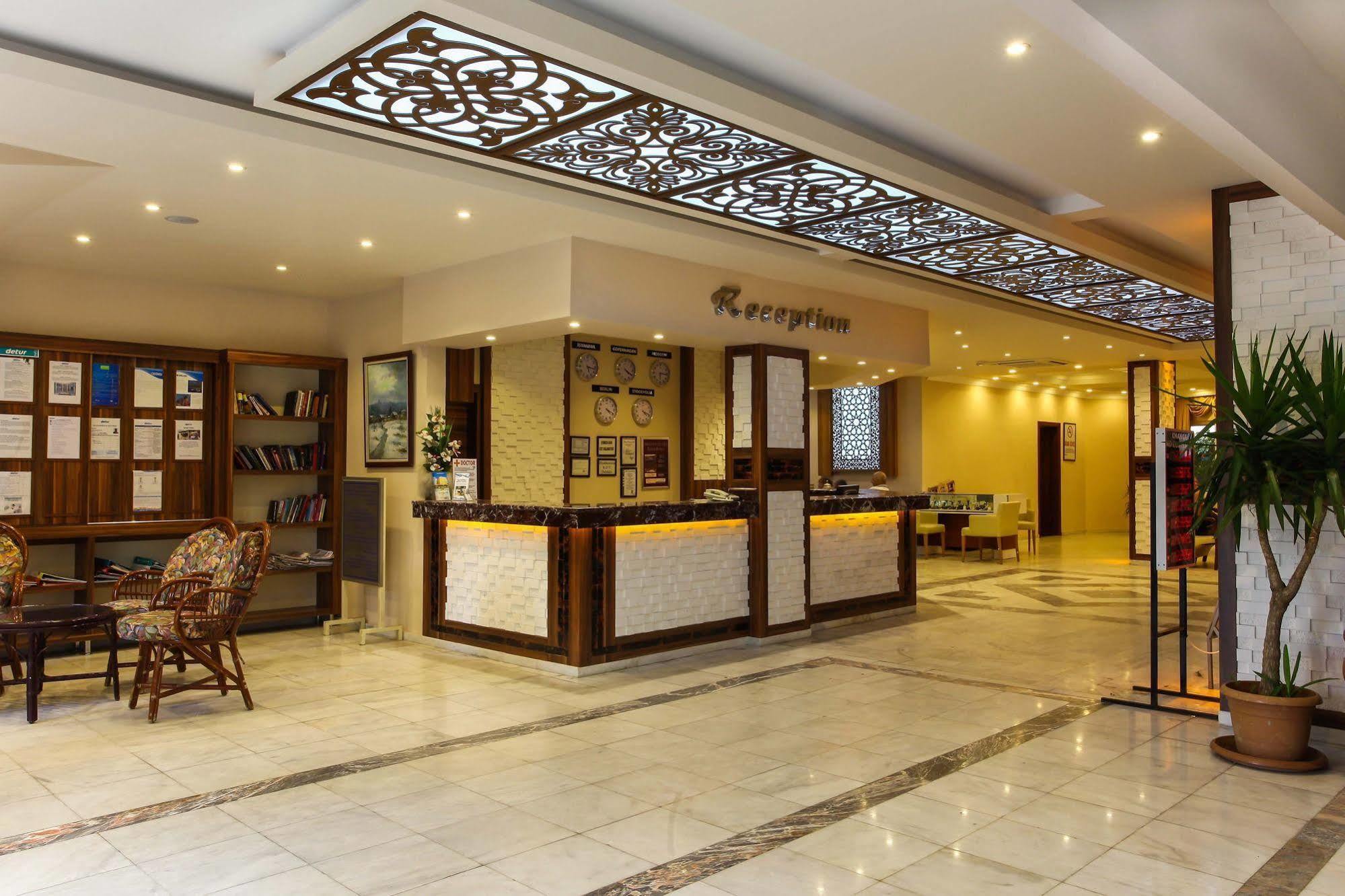Kleopatra Beach Hotel 阿拉尼亚 外观 照片